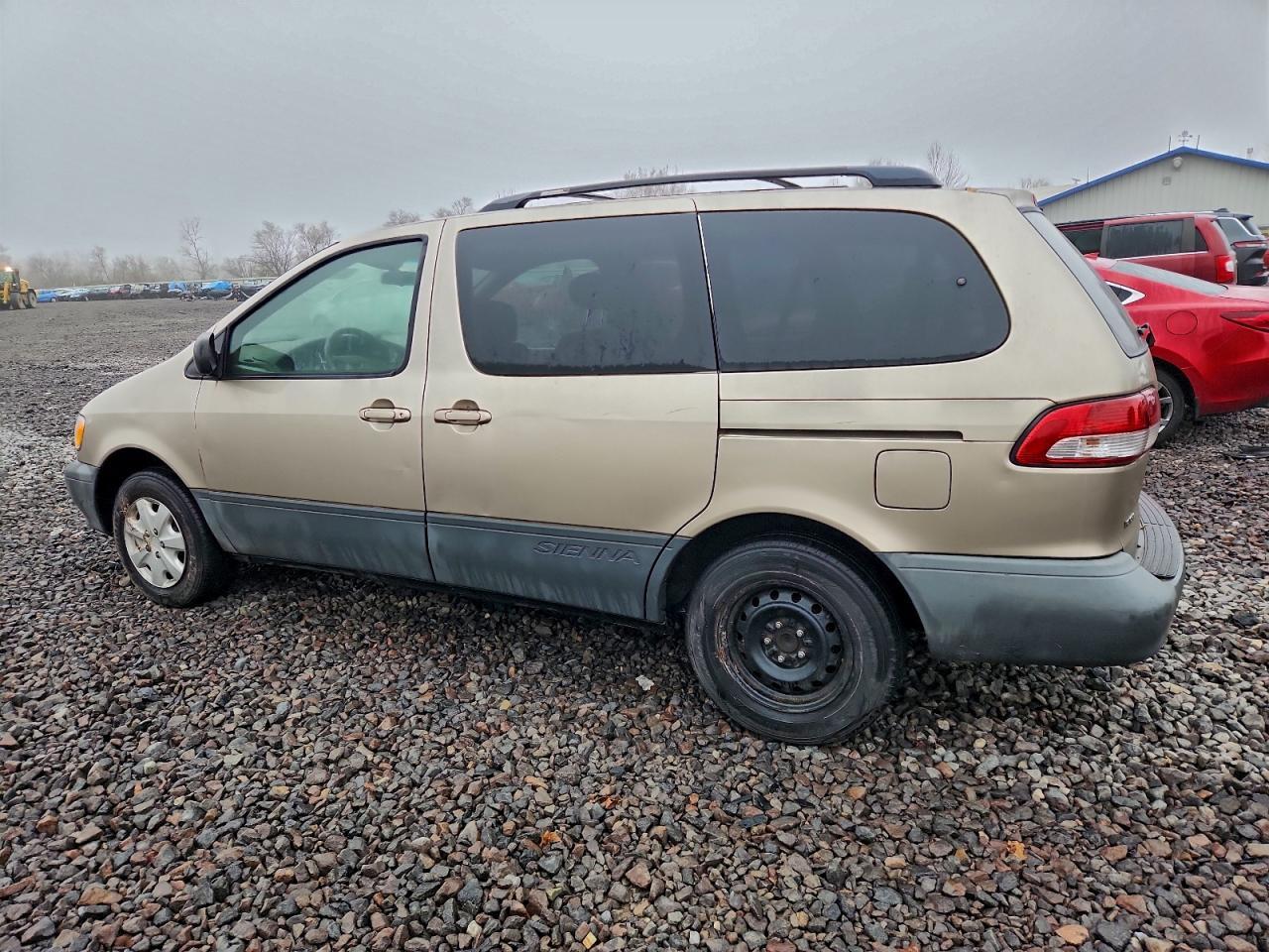 2002 Toyota Sienna - Фото 2
