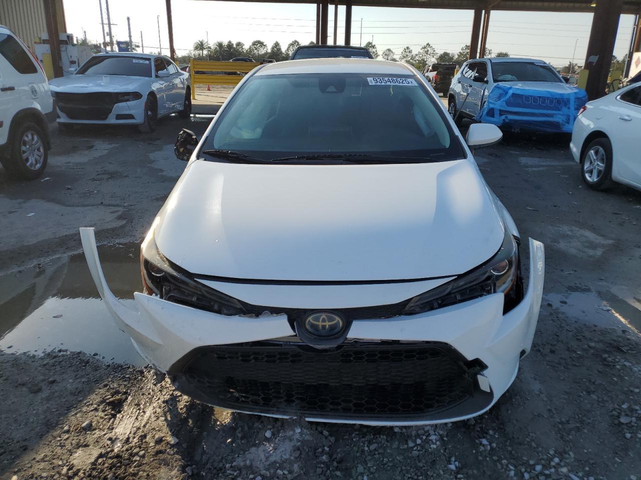 2020 Toyota Corolla Le - Image 5