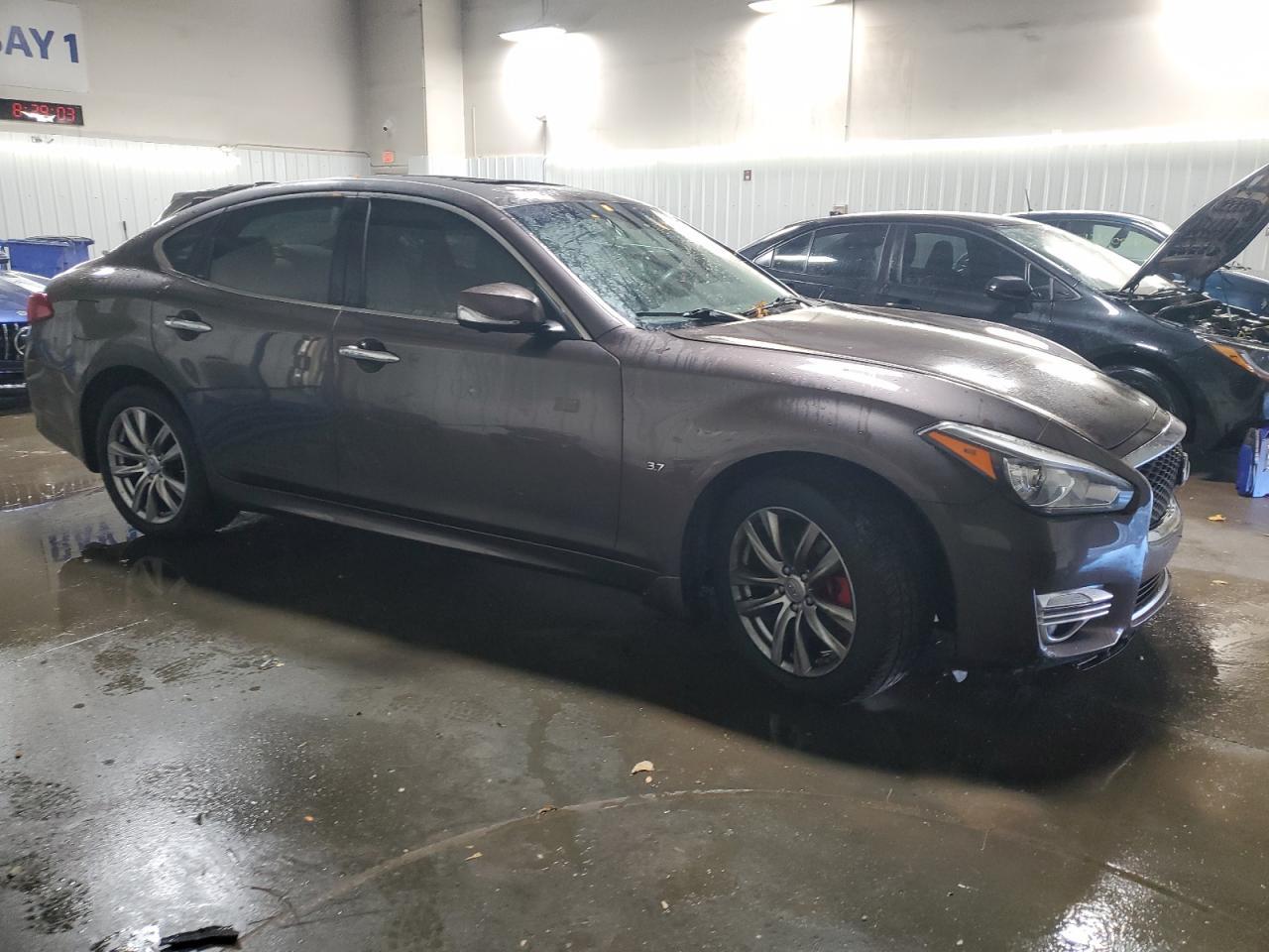 2015 Infiniti Q70 3.7 - Фото 4