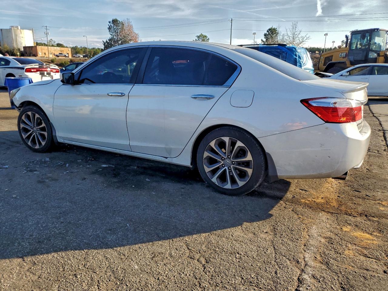 2015 Honda Accord Sport - Фото 2