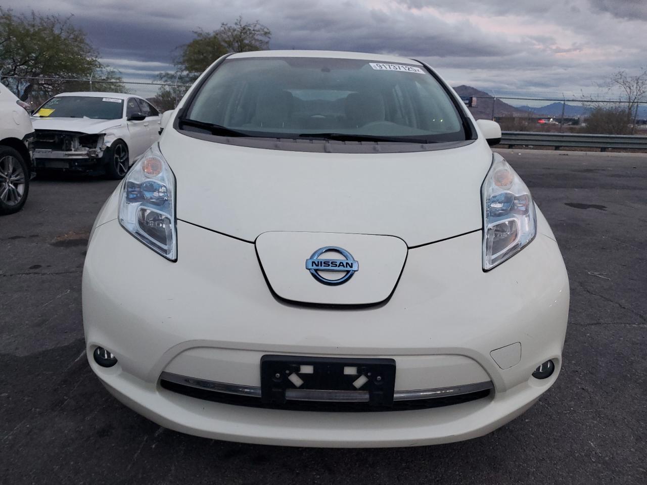 2012 Nissan Leaf Sv - Image 5