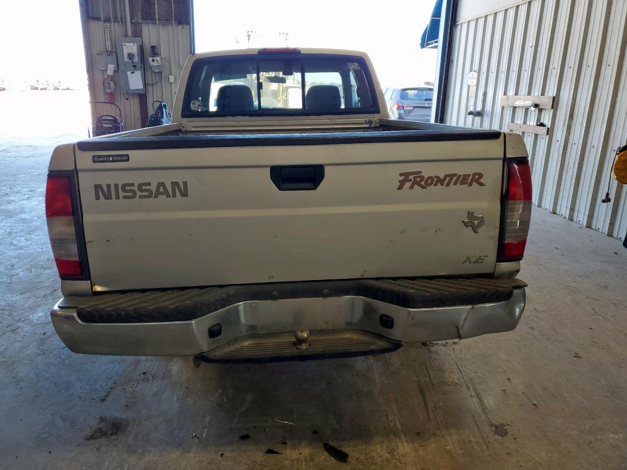 1999 Niss Frontier - Фото 6