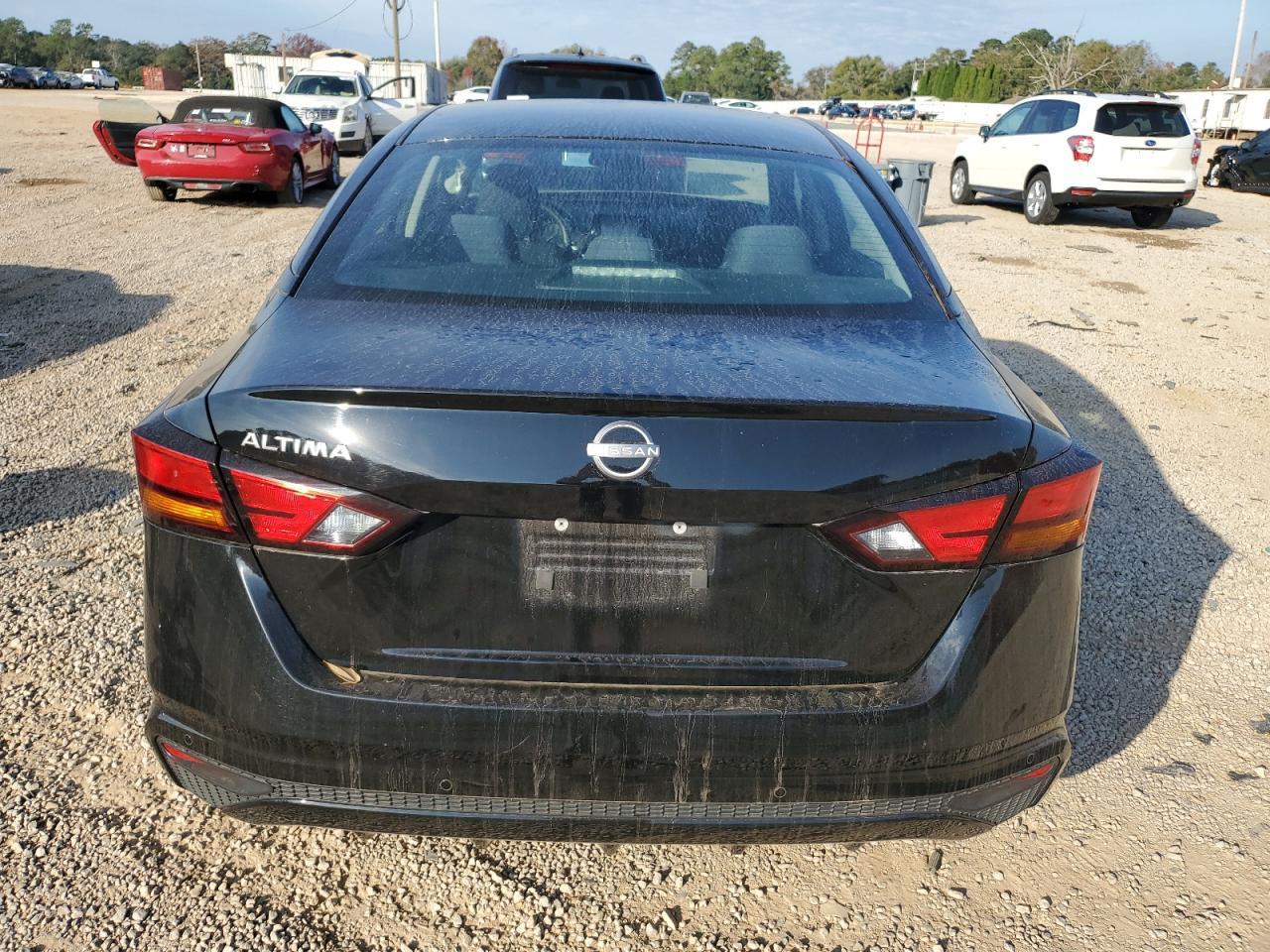 2023 Nissan Altima S - Image 6