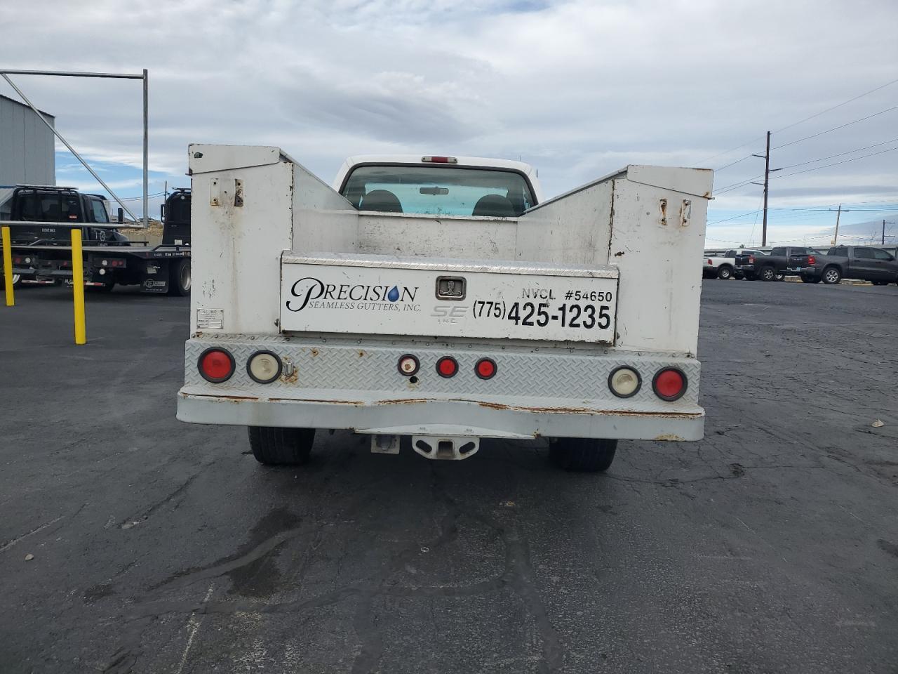 2005 Ford F350 - Image 6