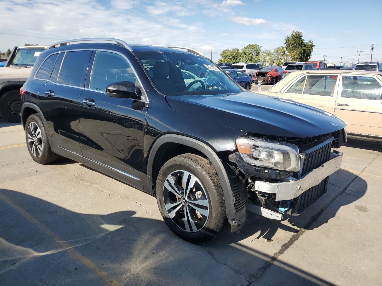 2025 Mercedes-Benz Glb 250 4Matic - Image 4