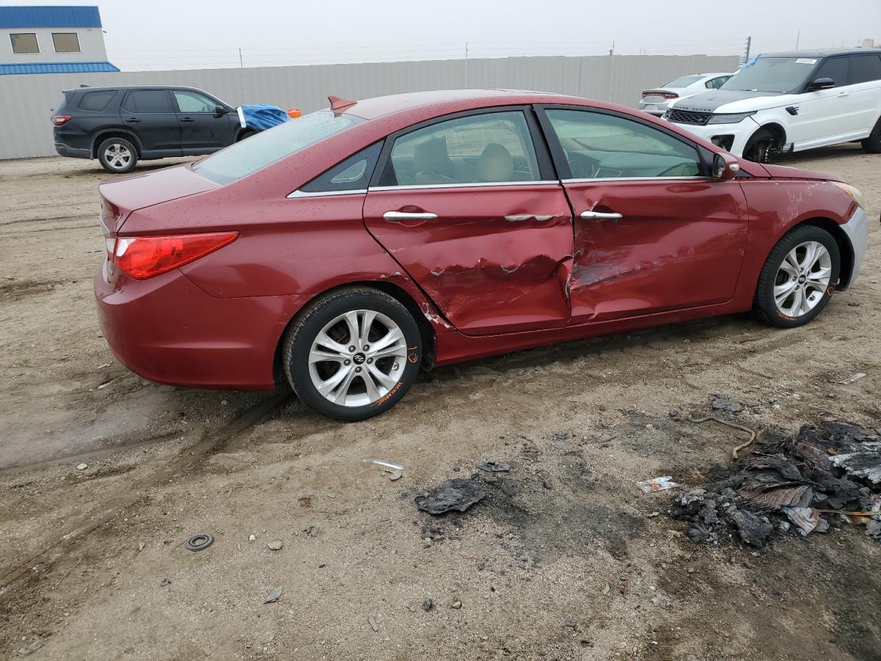 2011 Hyundai Sonata - Image 3