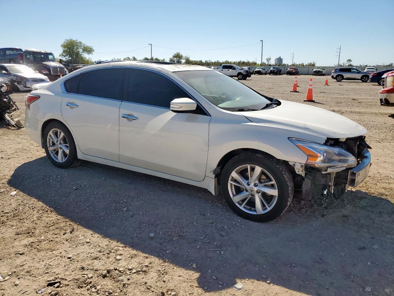2015 Nissan Altima 2.5 - Фото 4