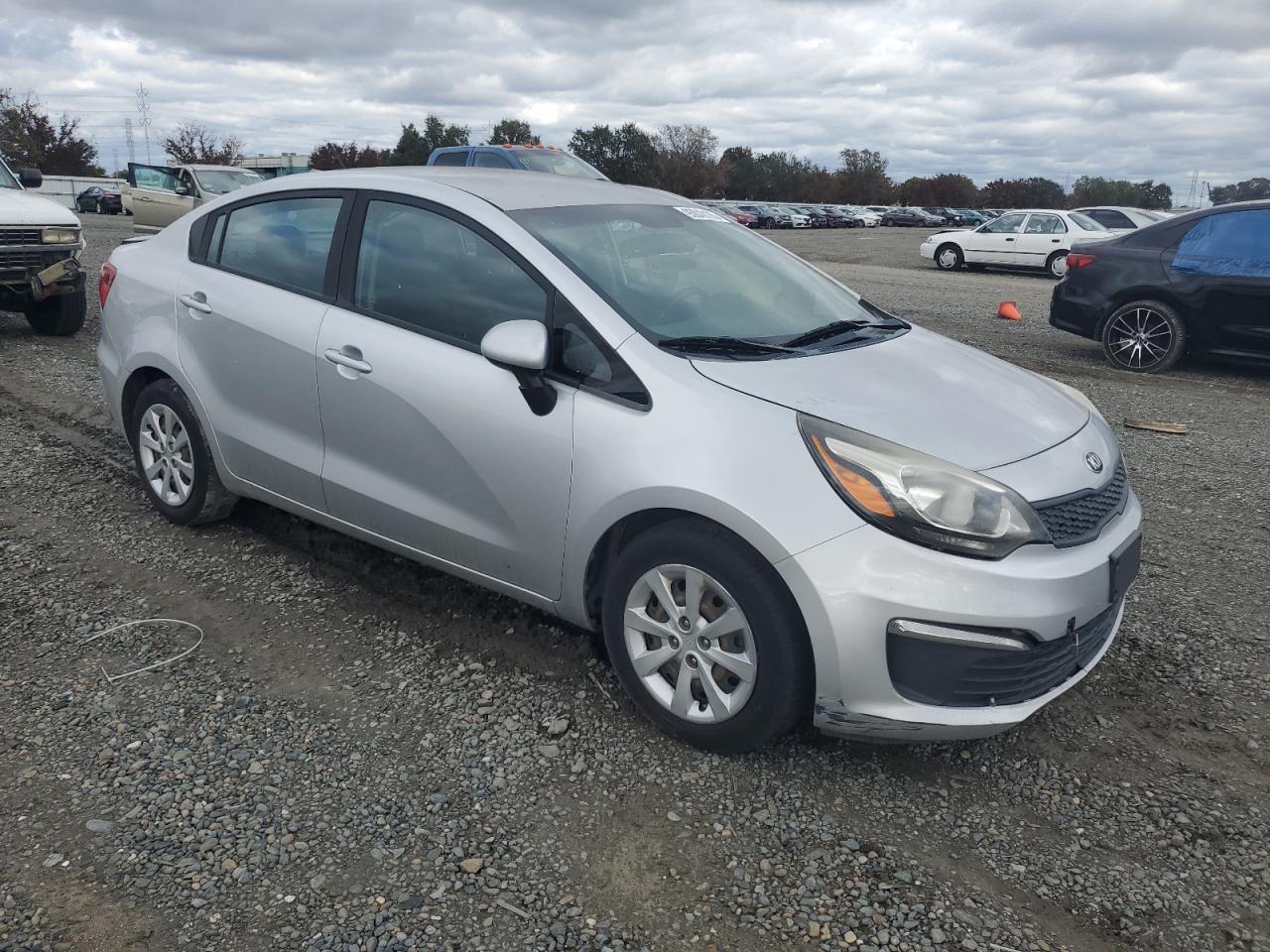 2017 Kia Rio Lx - Фото 4