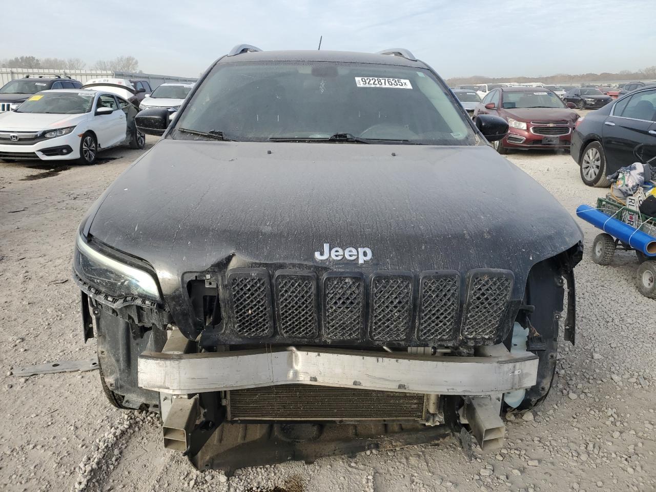 2019 Jeep Cherokee Latitude Plus - Фото 5