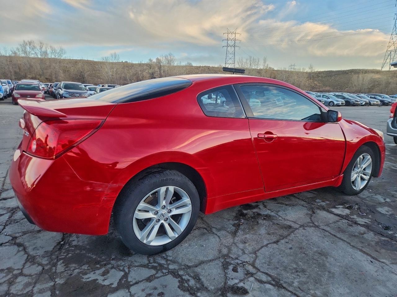 2012 Nissan Altima S - Image 3