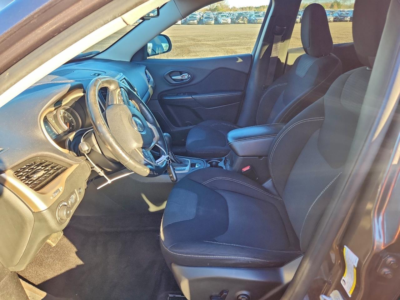 2015 Jeep Cherokee Latitude - Фото 7