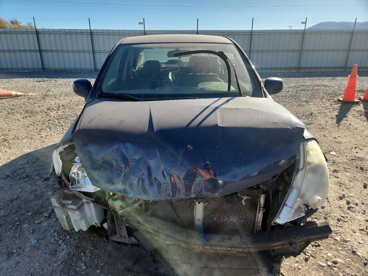 2010 Nissan Versa S - Фото 5