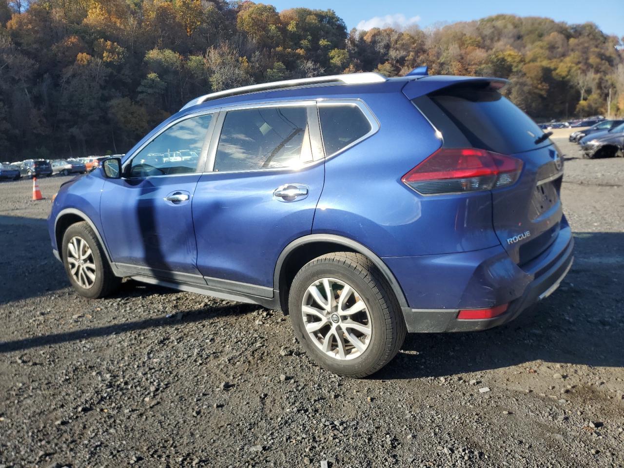 2019 Nissan Rogue S - Image 2