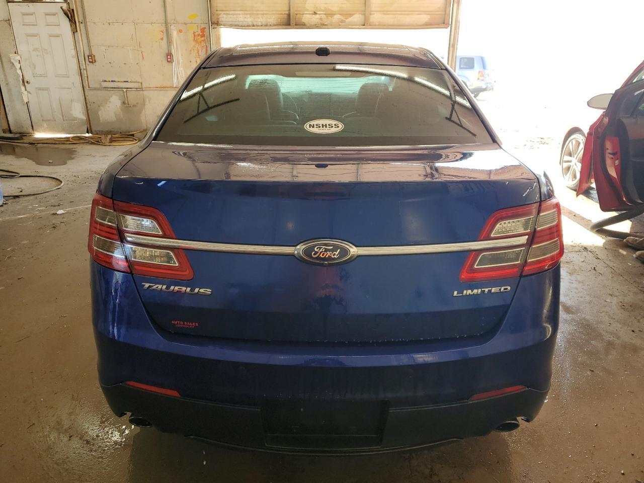 2014 Ford Taurus Limited - Image 6