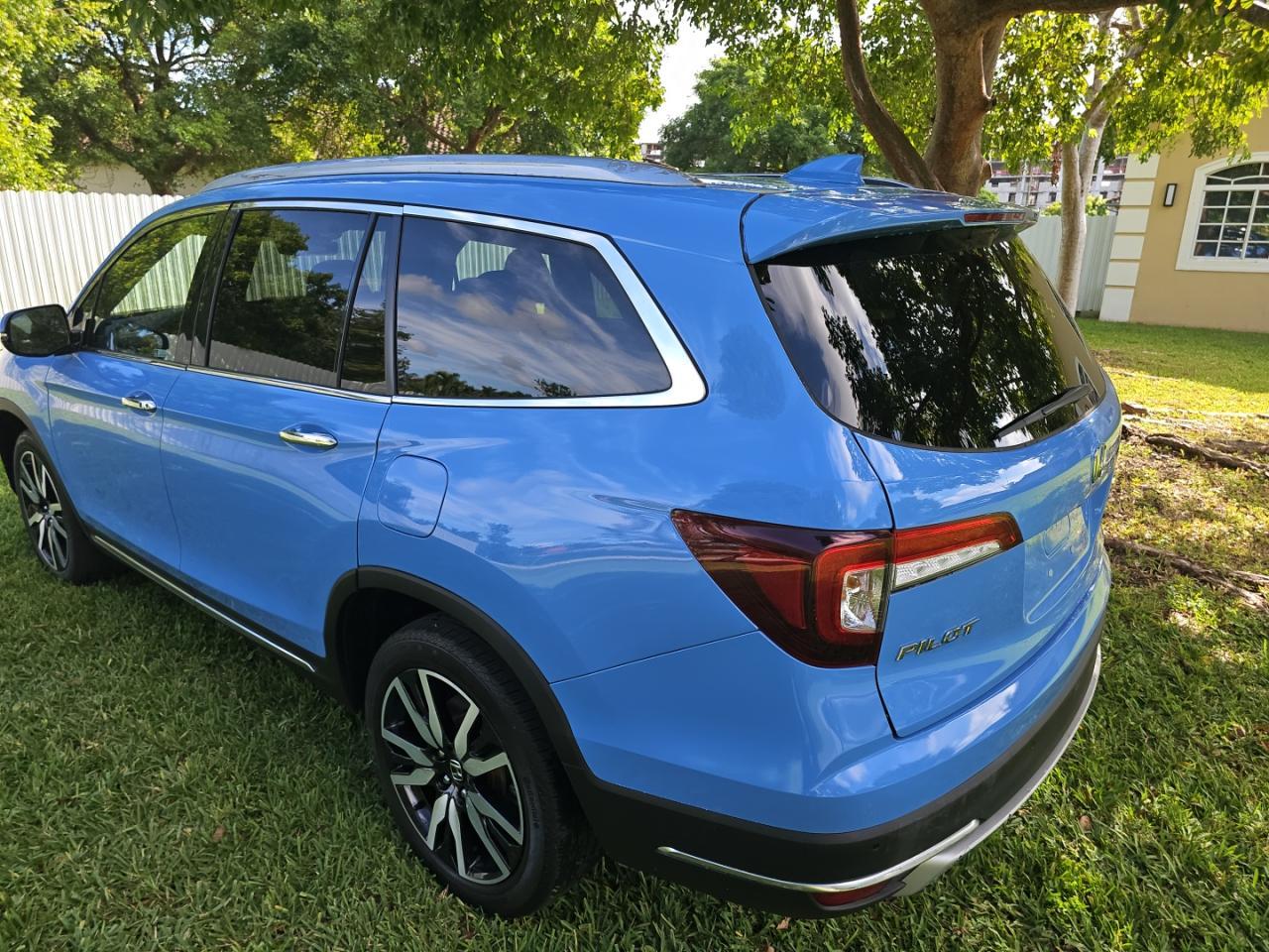 2021 Honda Pilot Touring - Image 3