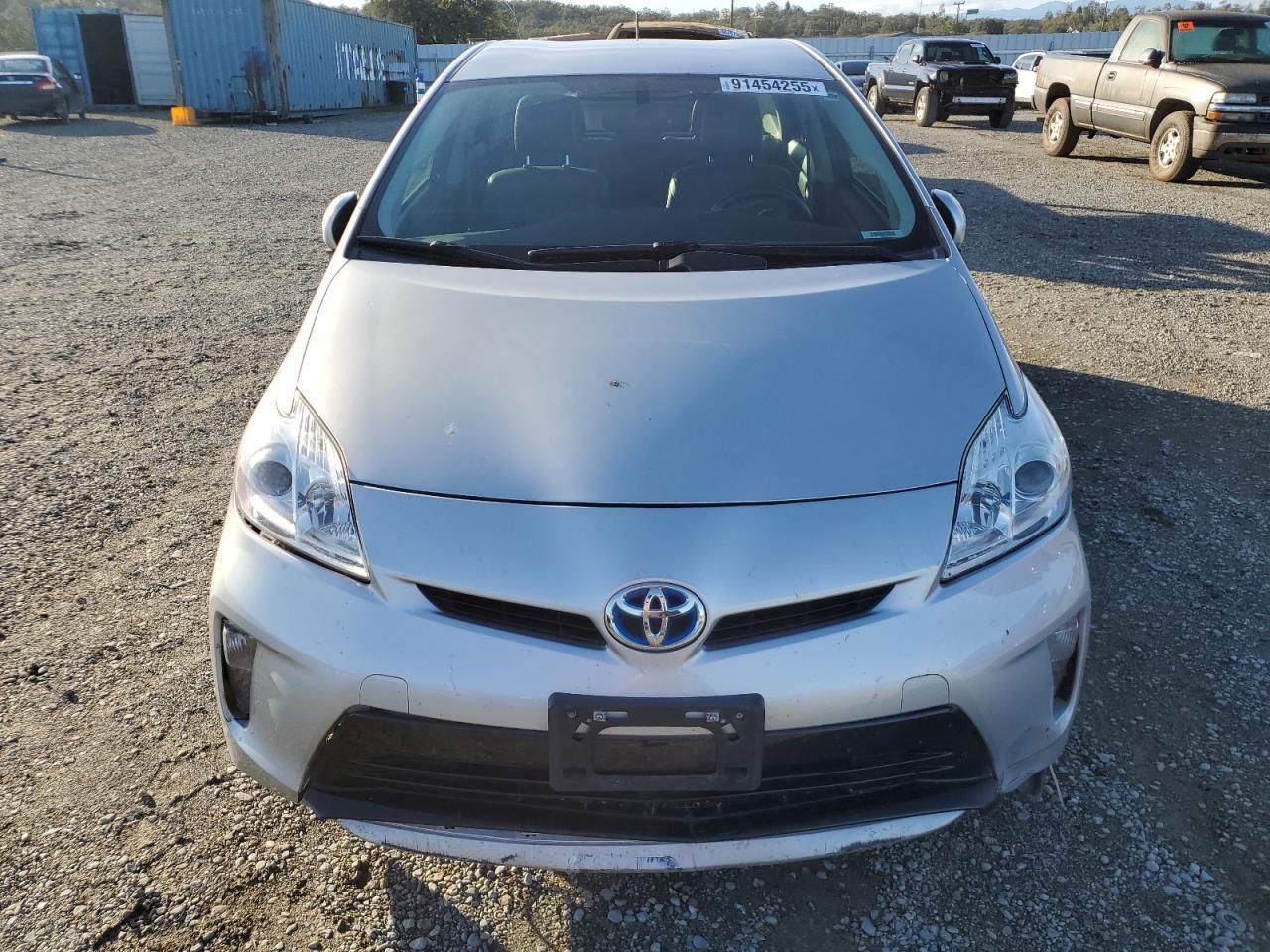 2015 Toyota Prius - Image 5