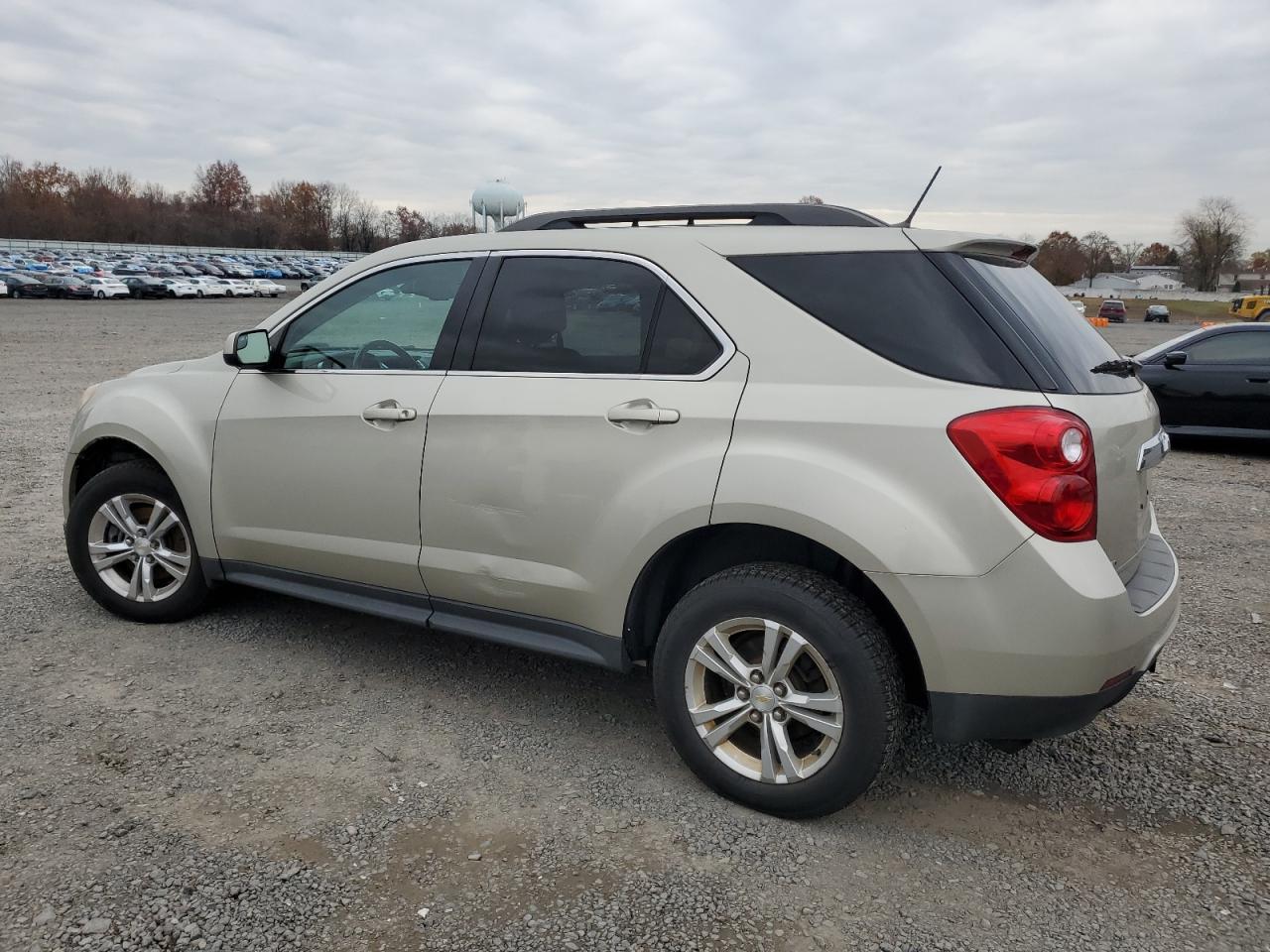 2014 Chevrolet Equinox - Image 2