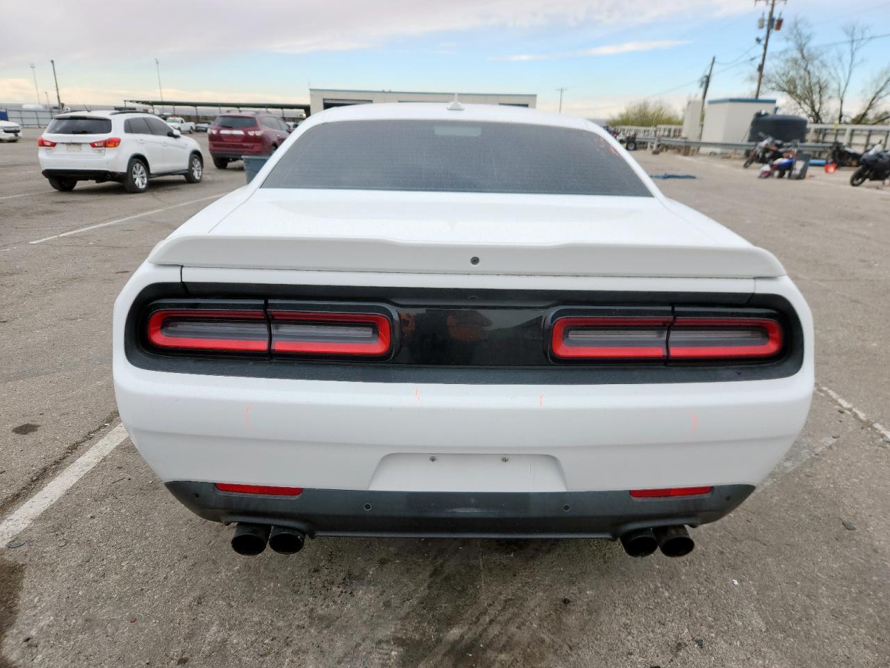2015 Dodge Challenger Sxt Plus - Image 6