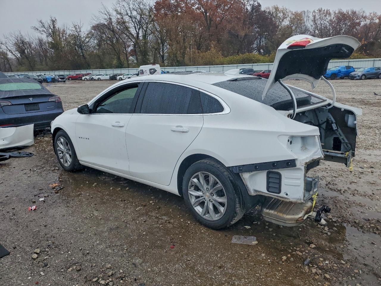 2024 Chevrolet Malibu Lt - Фото 2