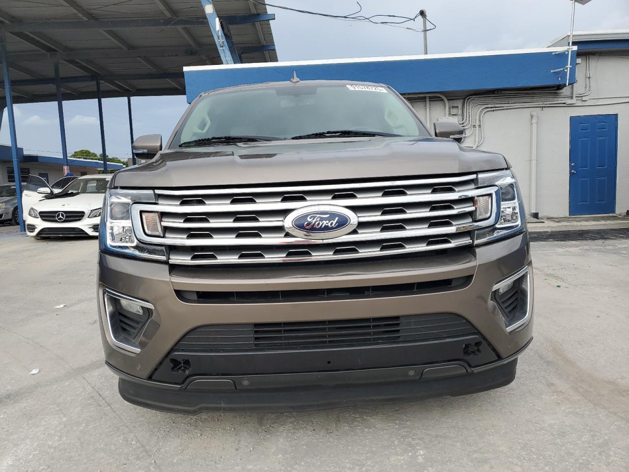 2019 Ford Expedition Max Limited - Image 5