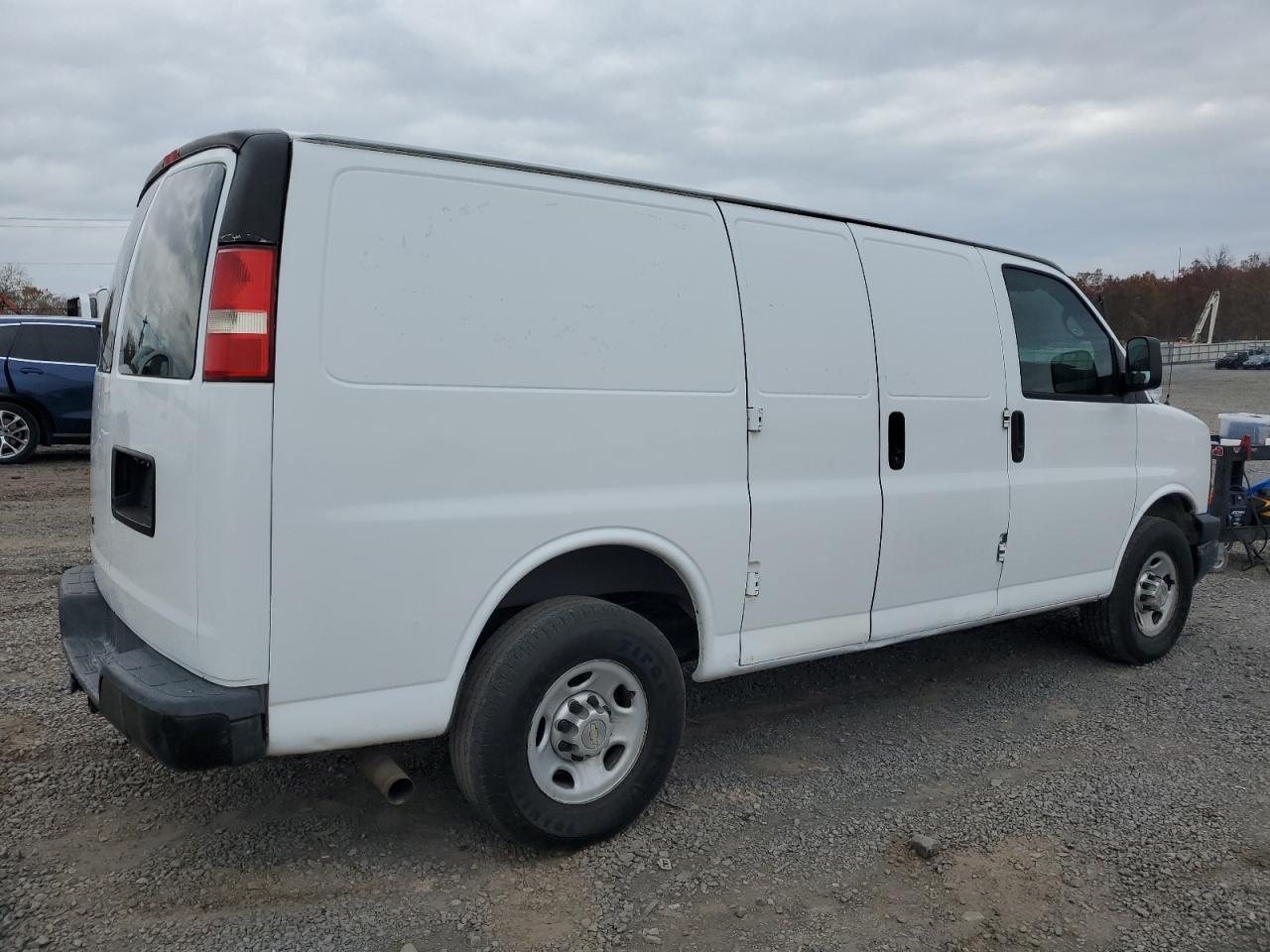 2014 Chevrolet Express G2500 - Фото 3