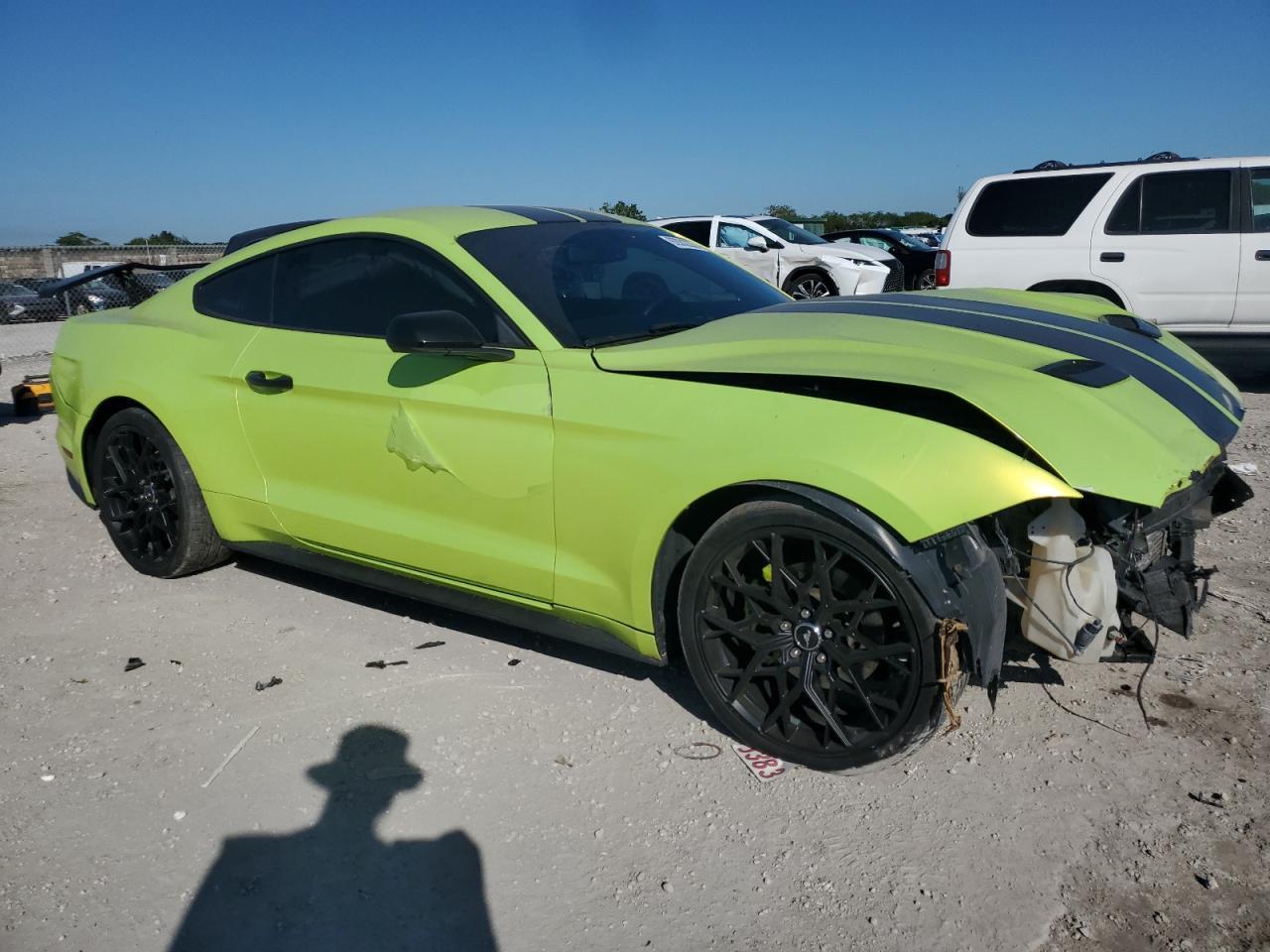 2019 Ford Mustang - Image 4