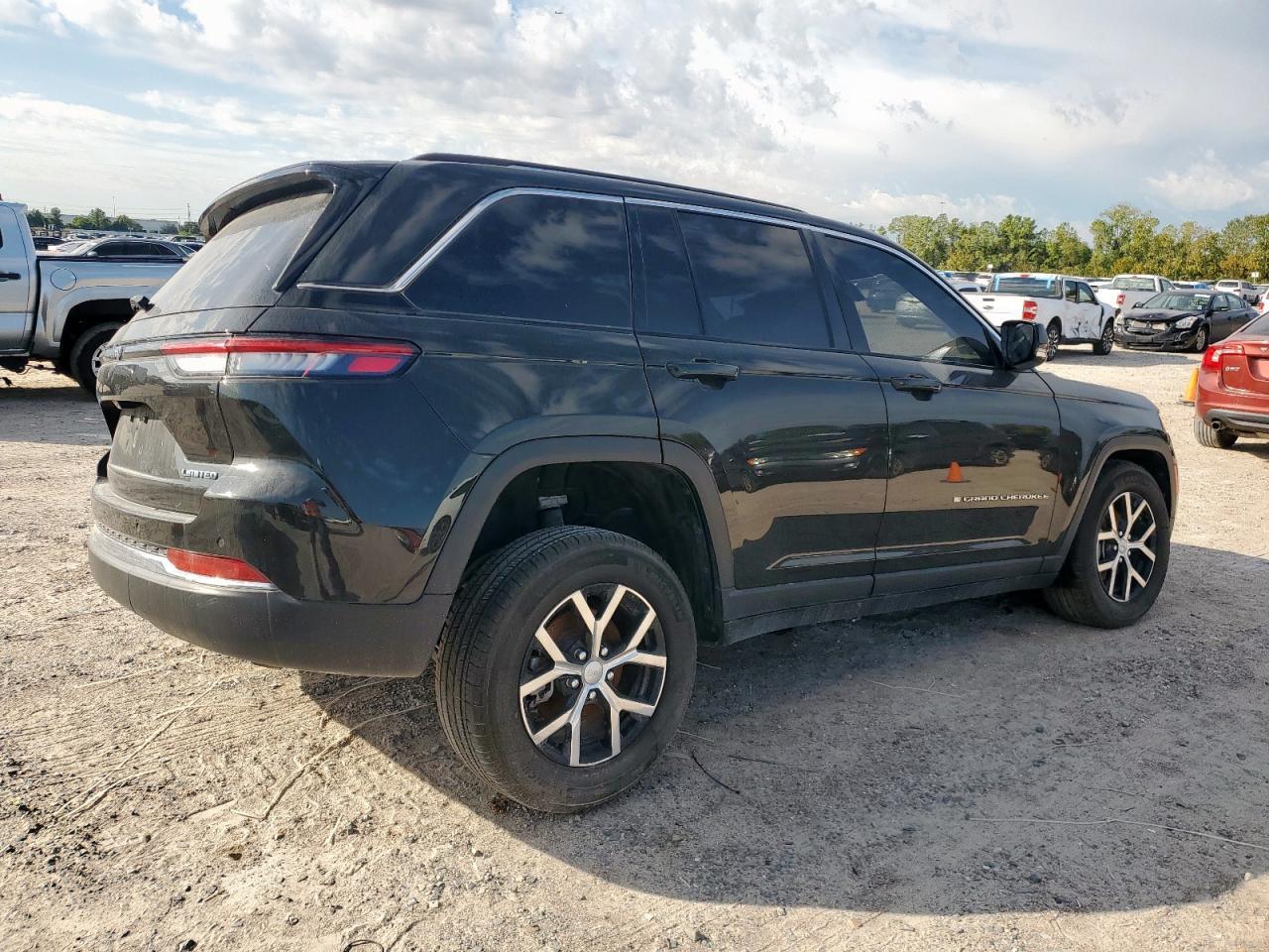 2023 Jeep Grand Cherokee Limited - Фото 3