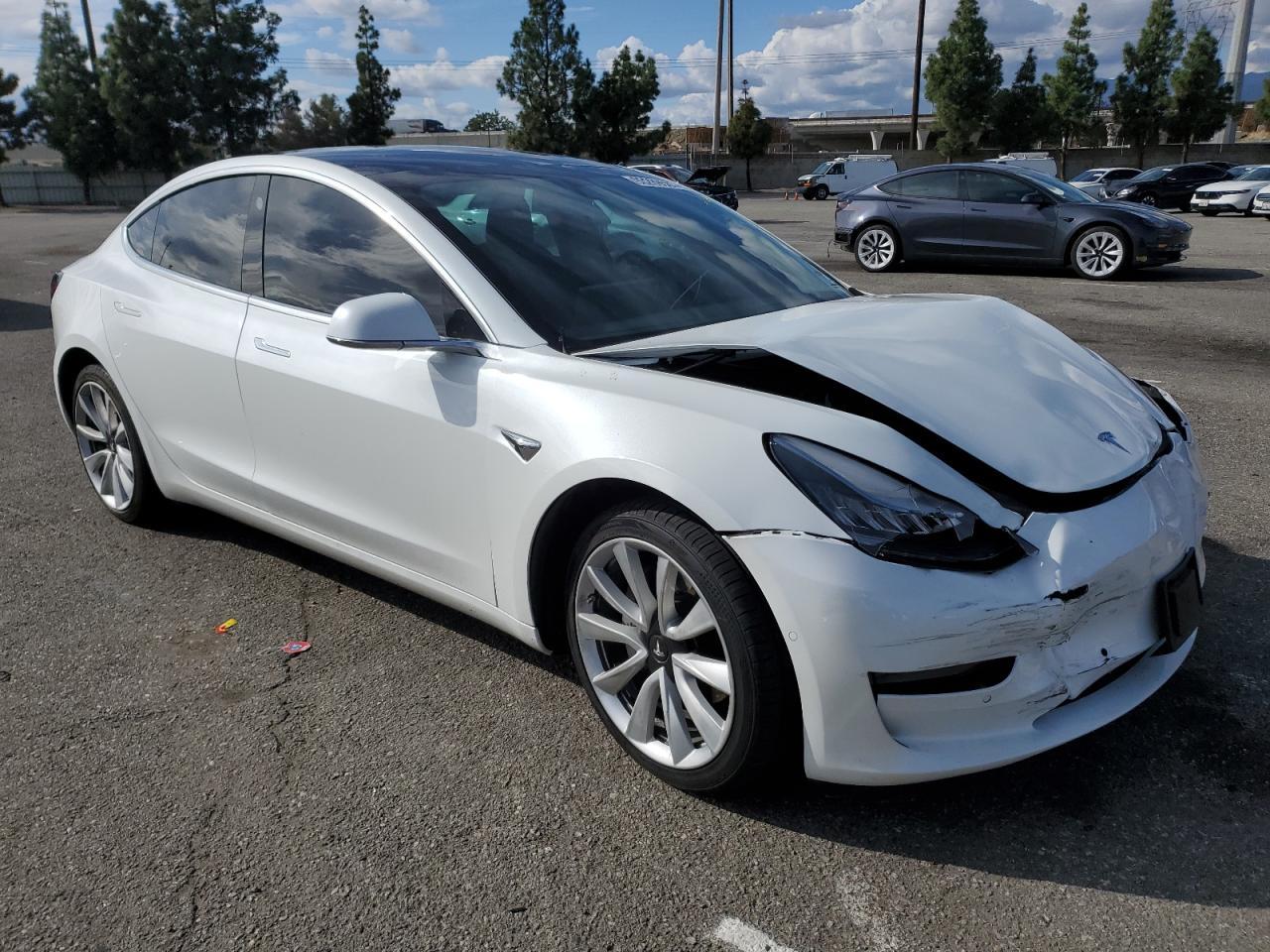 2020 Tesla Model 3 - Image 4