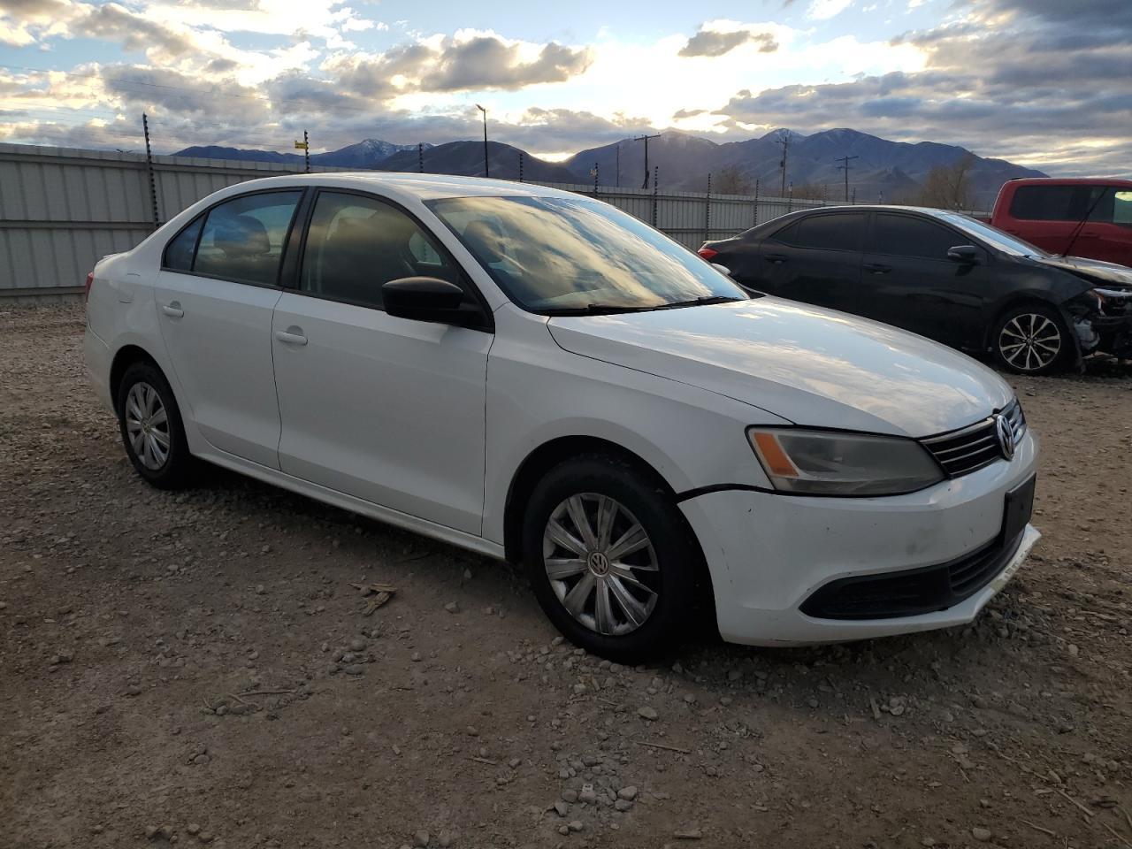 2014 Volkswagen Jetta Base - Фото 4