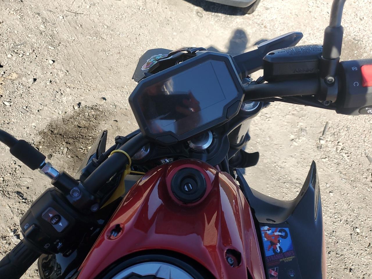 2024 Kawasaki Er650 N - Фото 7