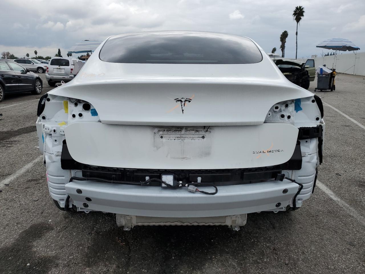 2022 Tesla Model 3 - Фото 6