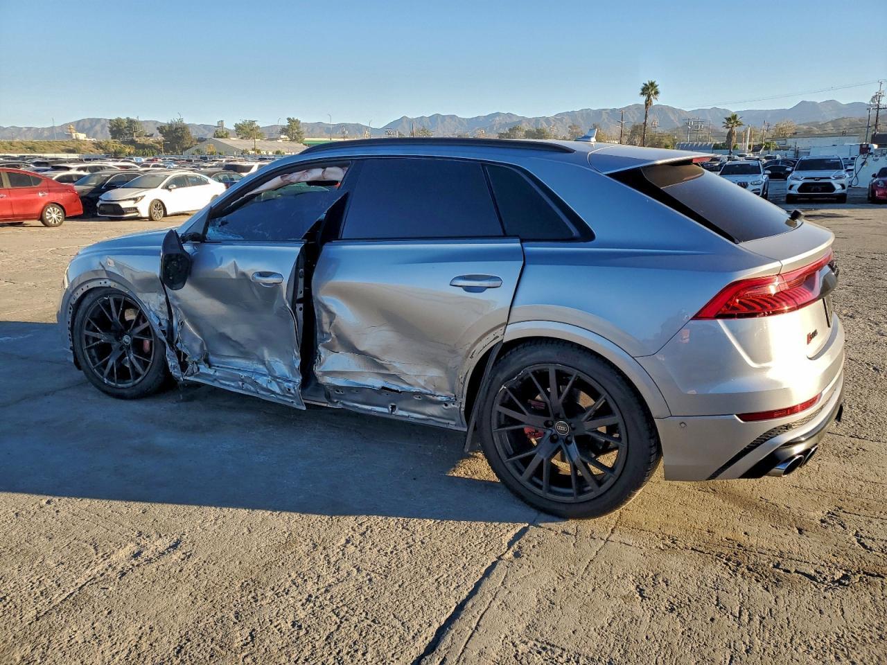 2021 Audi Sq8 Prestige - Фото 2