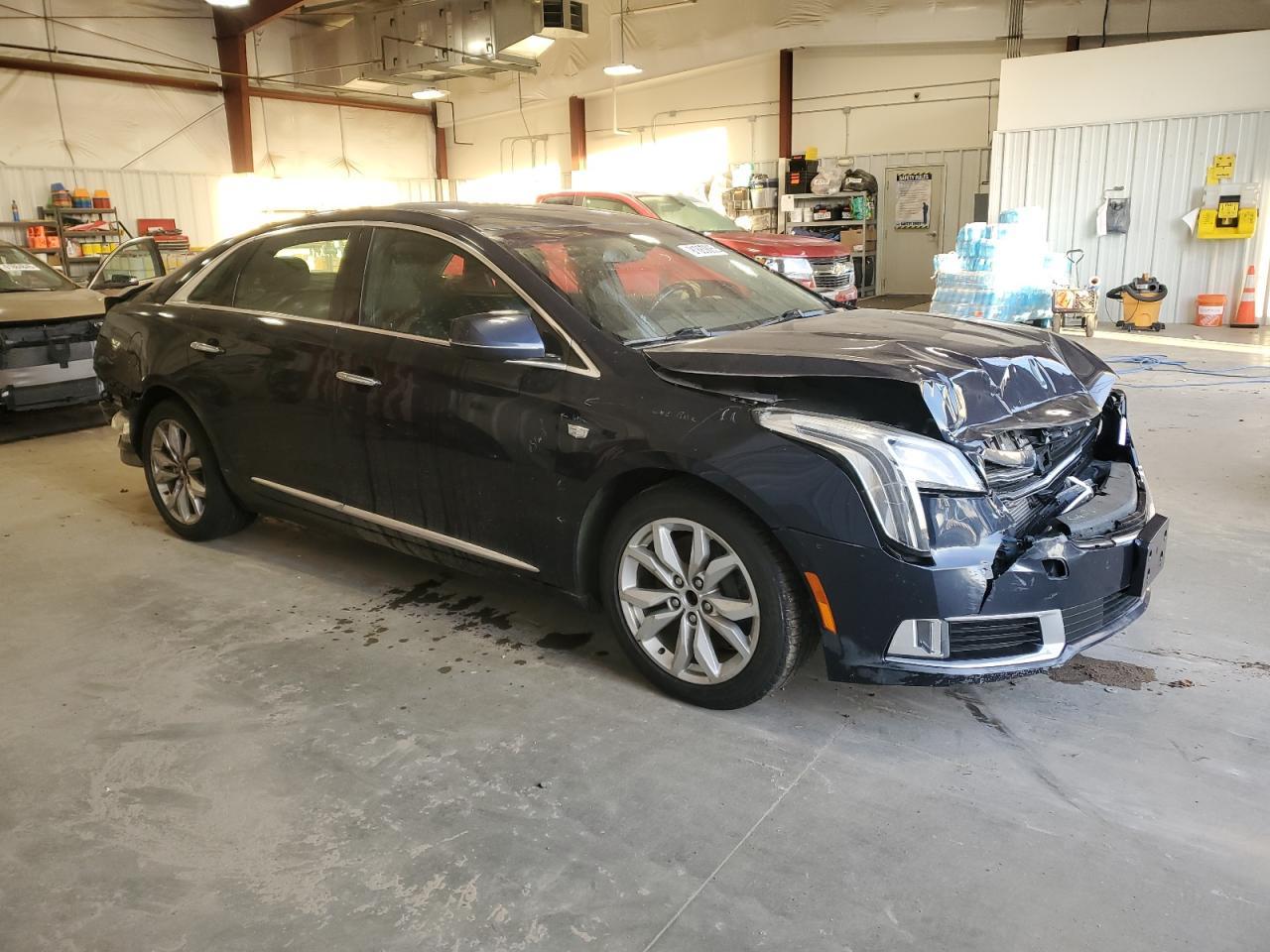 2019 Cadillac Xts Luxury - Image 4