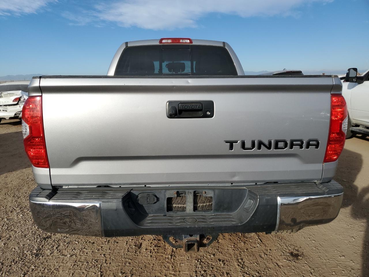 2015 Toyota Tundra Double Cab Sr - Фото 6