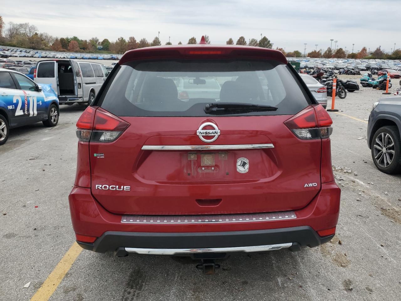 2017 Nissan Rogue S - Image 6