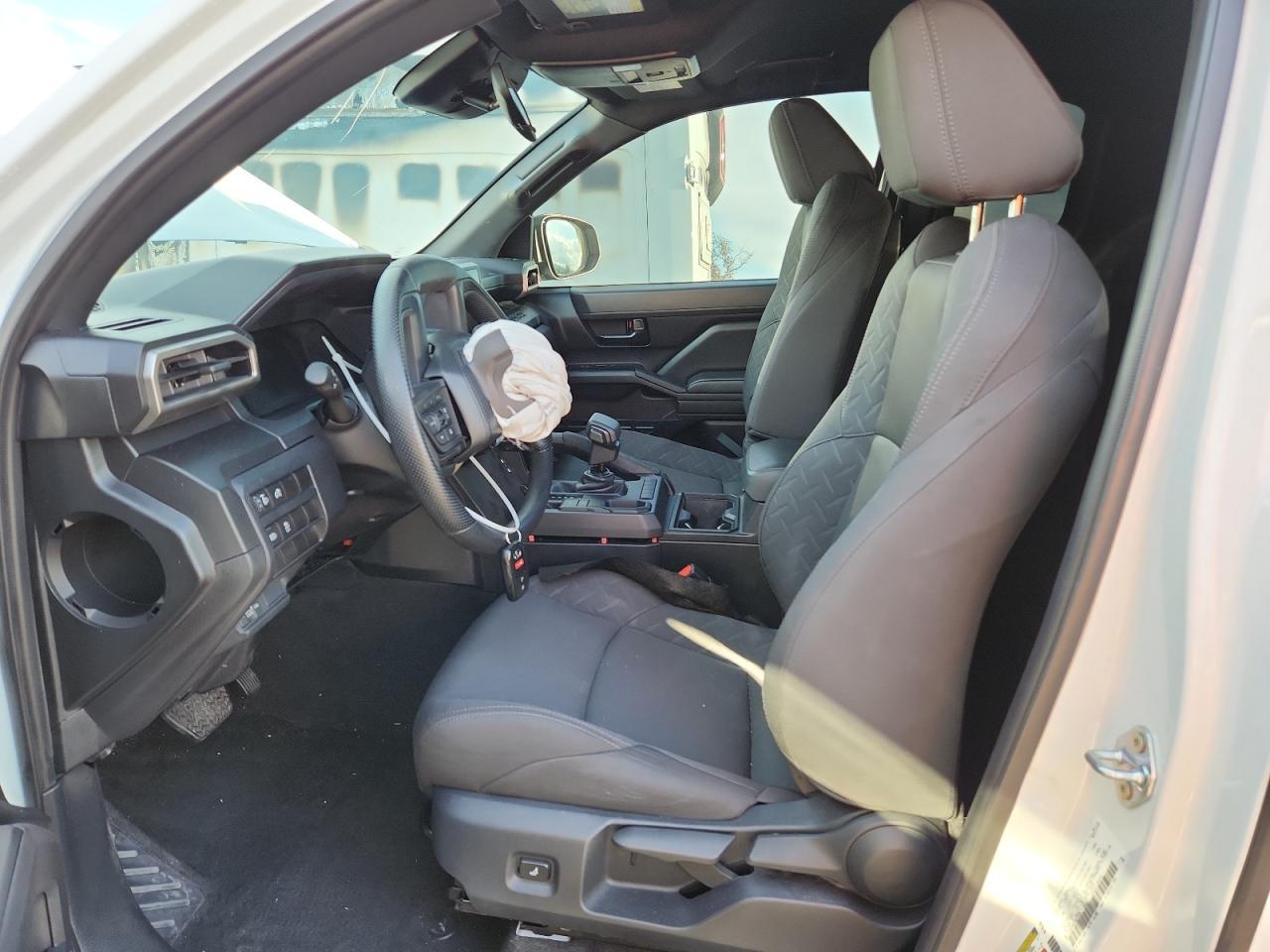 2024 Toyota Tacoma Xtracab - Image 7