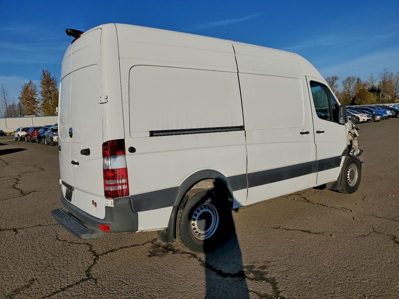 2018 Mercedes-Benz Sprinter 2500 - Фото 3