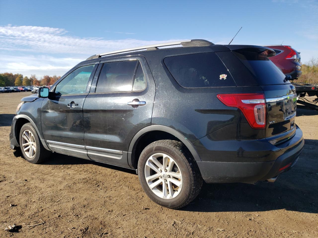 2015 Ford Explorer Xlt - Image 2