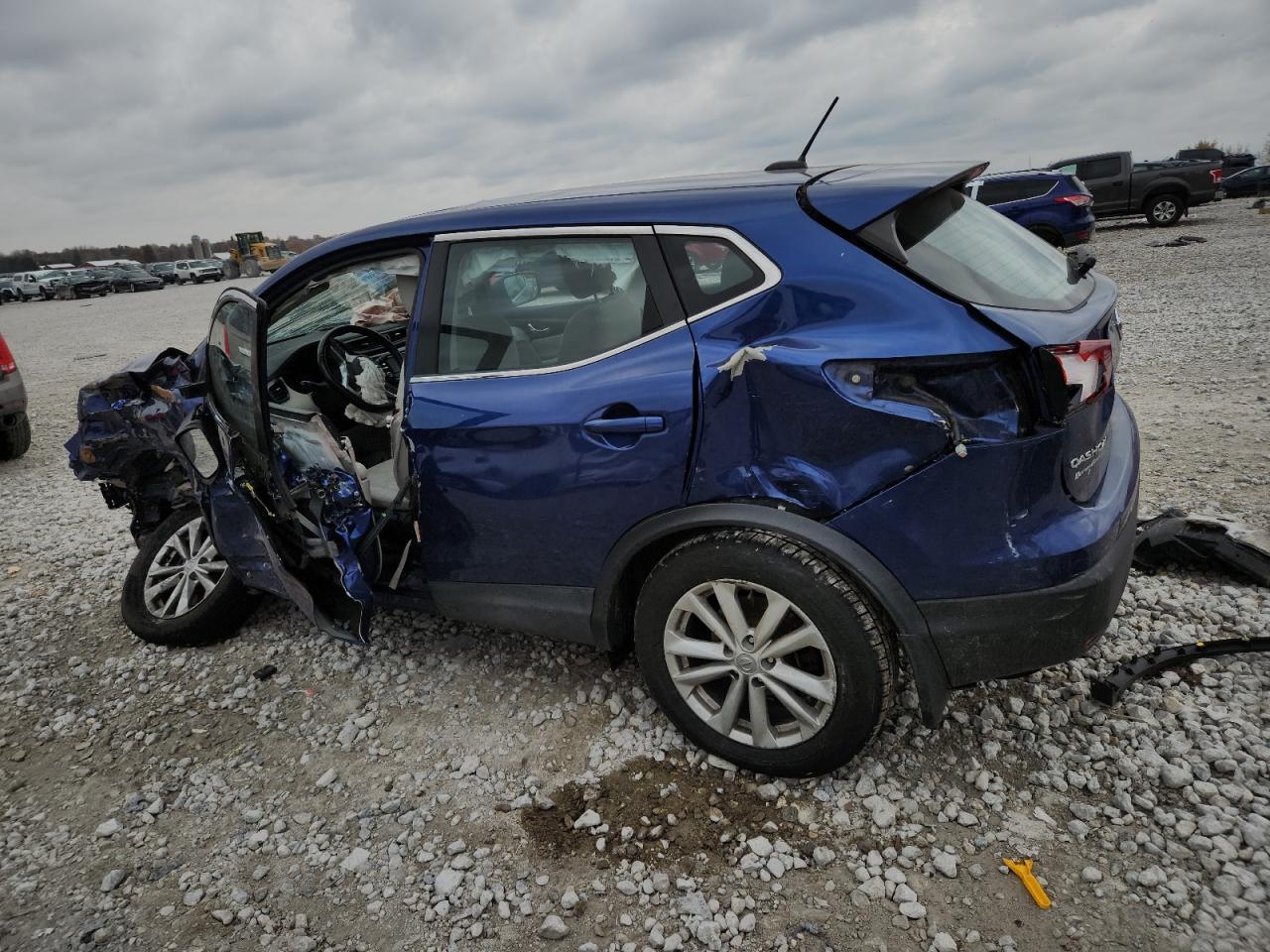 2017 Nissan Rogue Sport S - Image 2