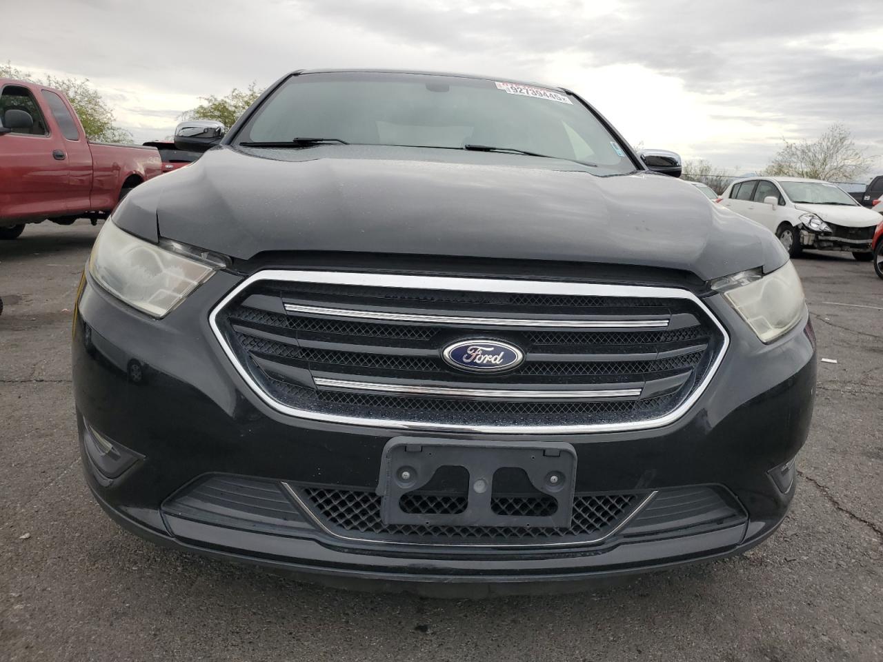 2015 Ford Taurus Limited - Image 5