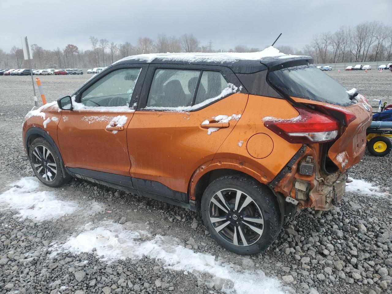 2019 Nissan Kicks S - Image 2
