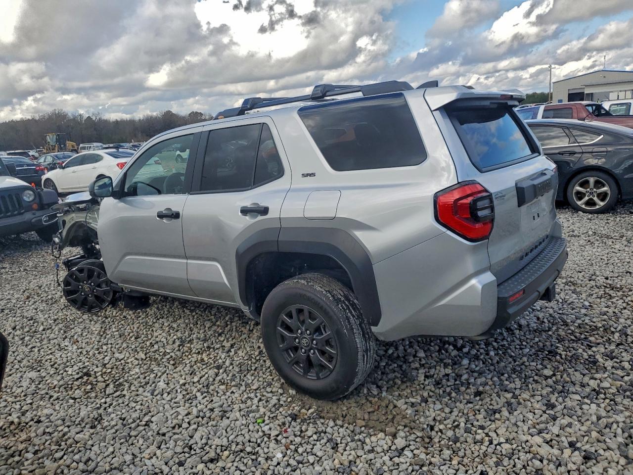 2025 Toyota 4Runner Sr5 - Фото 2