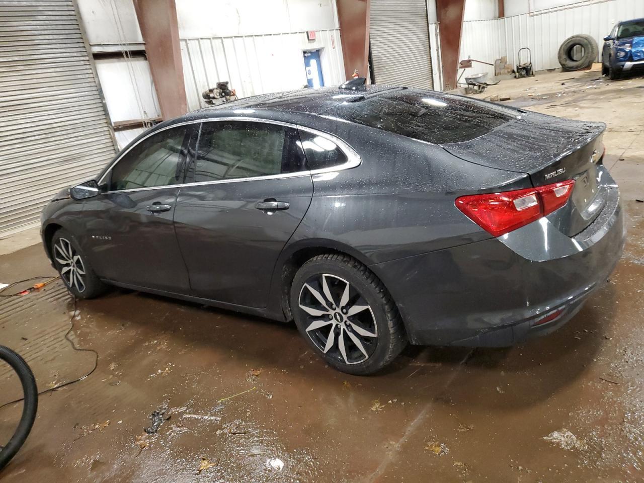 2017 Chevrolet Malibu Lt - Фото 2