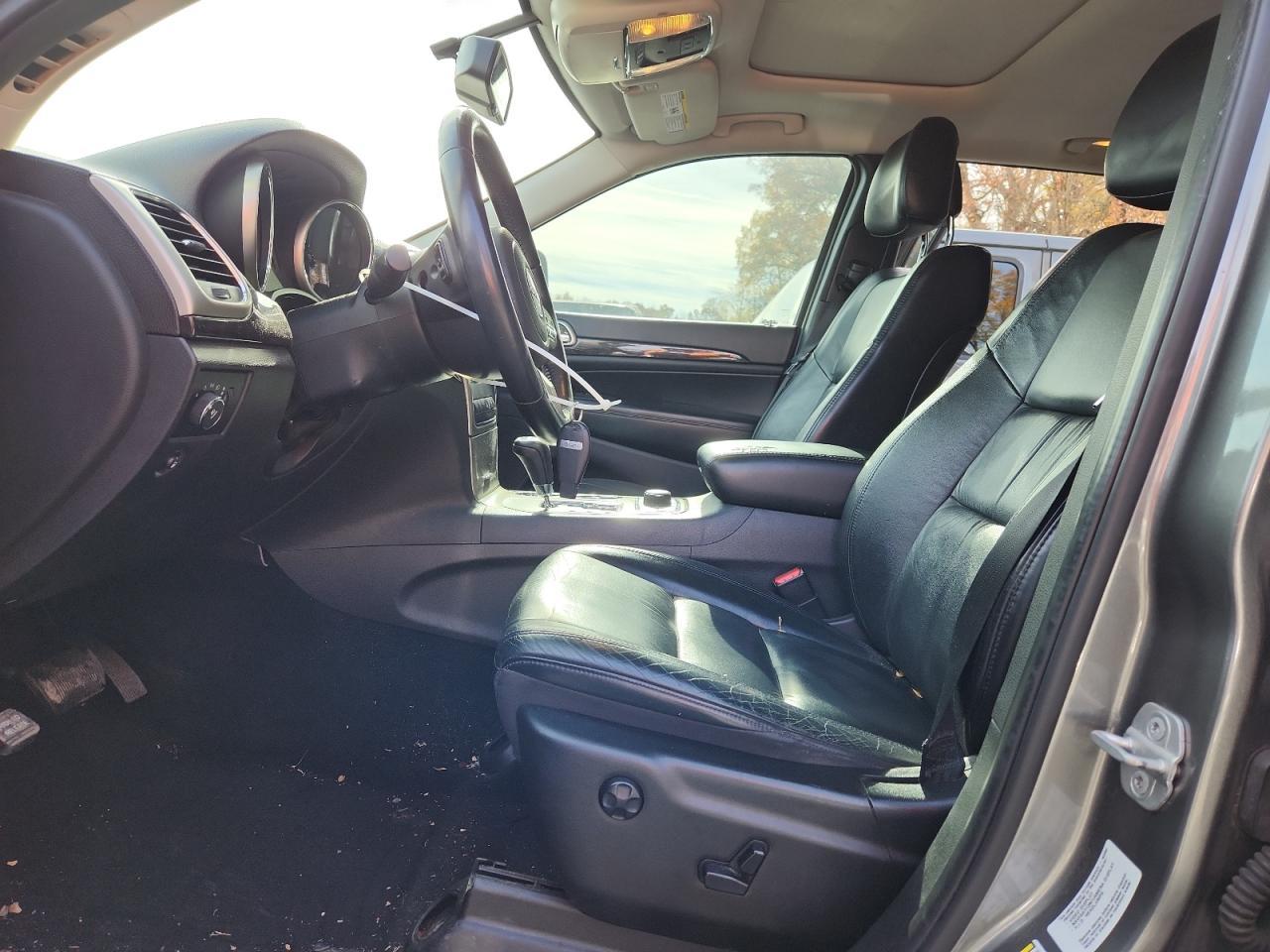 2013 Jeep Grand Cherokee Laredo - Image 7