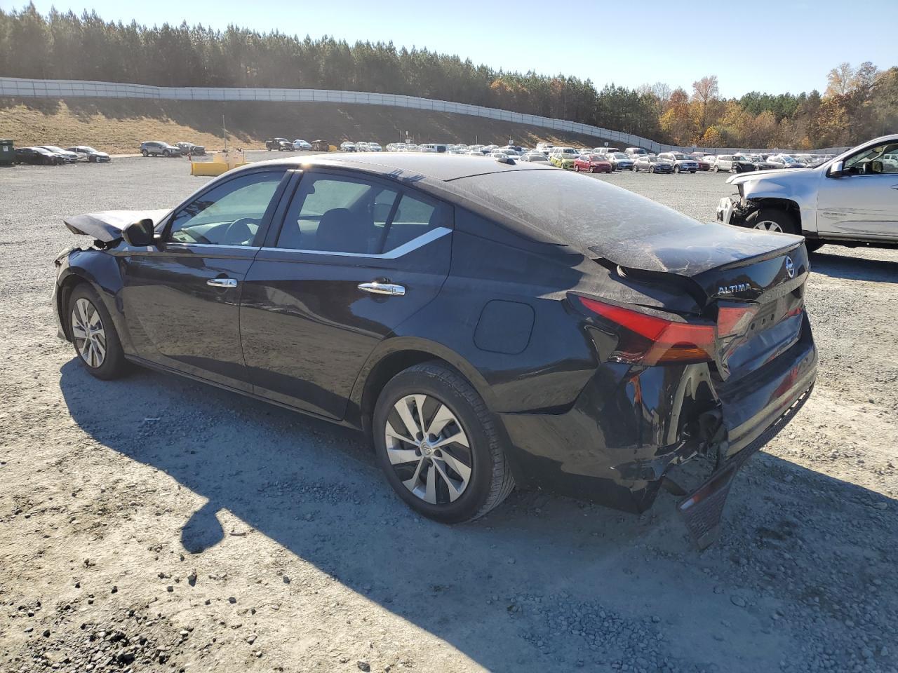 2020 Nissan Altima S - Фото 2