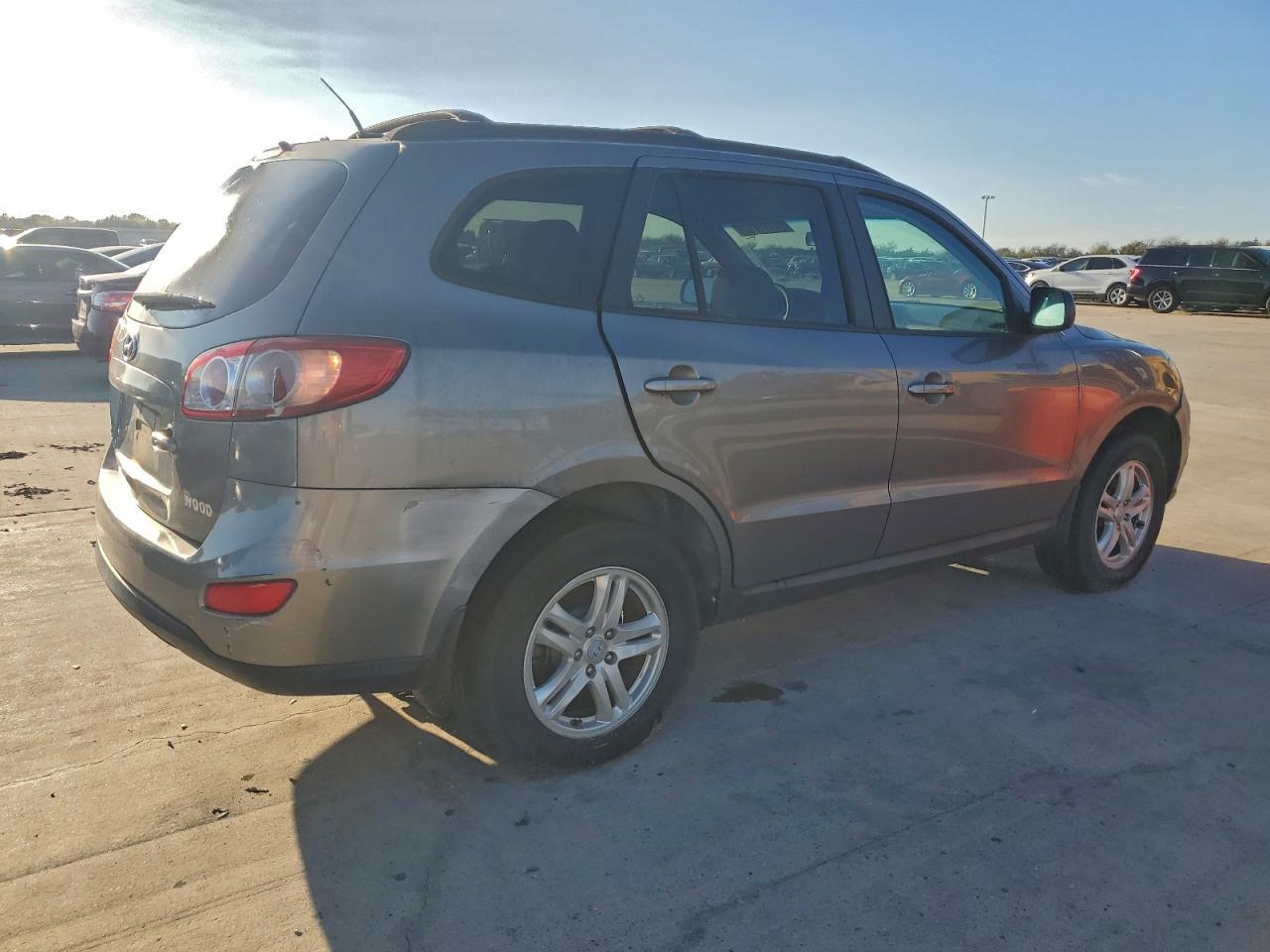 2012 Hyundai Santa Fe - Фото 3