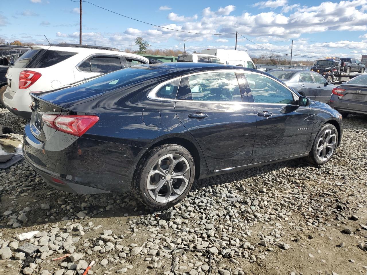 2020 Chevrolet Malibu Lt - Image 3