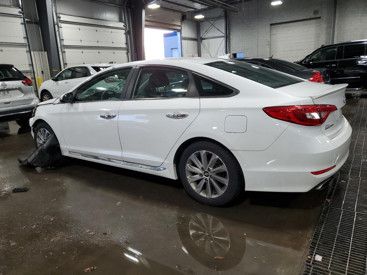 2017 Hyundai Sonata Sport - Image 2