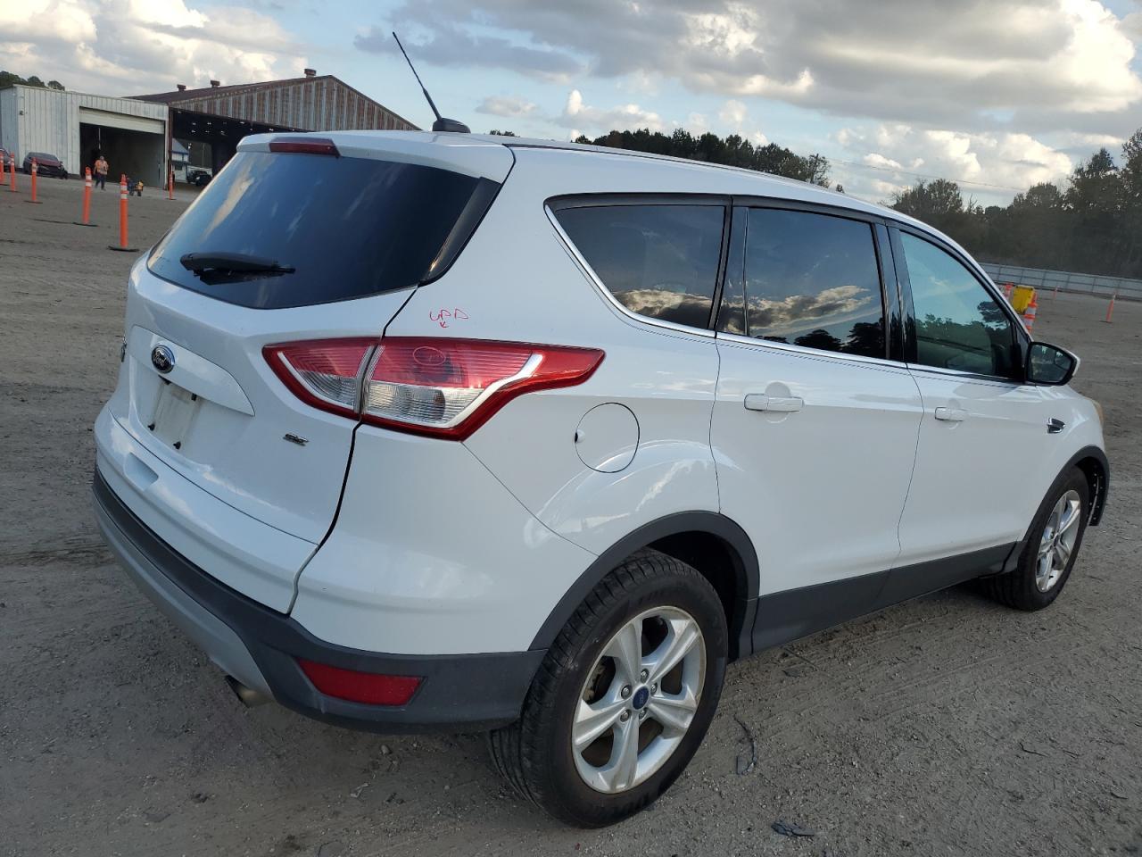 2015 Ford Escape Se - Фото 3