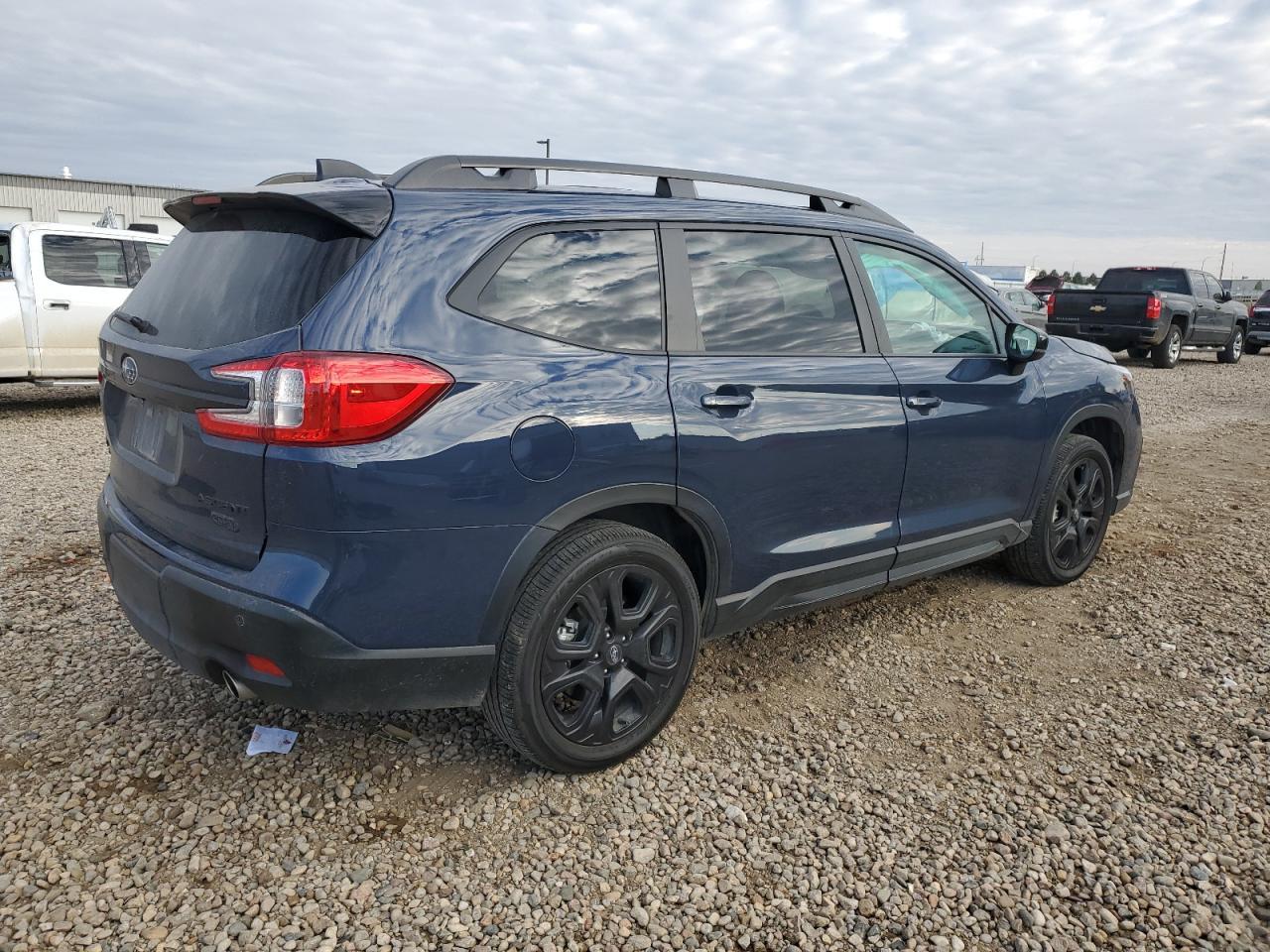 2024 Subaru Ascent Onyx Edition - Image 3
